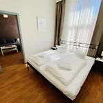 Doppelzimmer Zapfhahn, Direkt Am Alten Strom Rostock