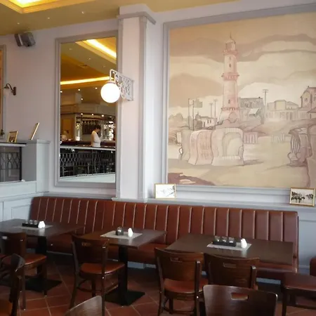 Holiday home Doppelzimmer Zapfhahn, Direkt Am Alten Strom Rostock