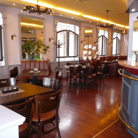 Holiday home Doppelzimmer Zapfhahn, Direkt Am Alten Strom Rostock