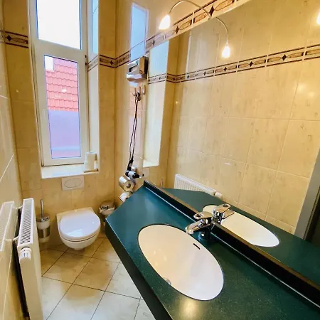 Doppelzimmer Zapfhahn, Direkt Am Alten Strom 로스토크